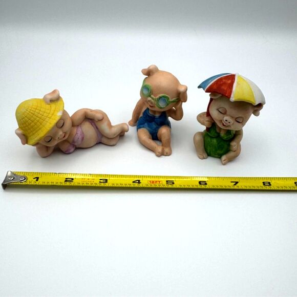 VTG Enesco 1980s Retro Sunbathing Beach Babe Mini Pig Figurines Set of 3 READ - Picture 7 of 12